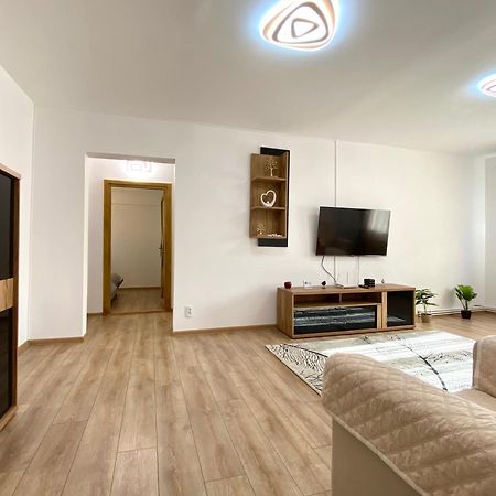 Kronstadt Apartment - Pet Friendly Braşov Esterno foto