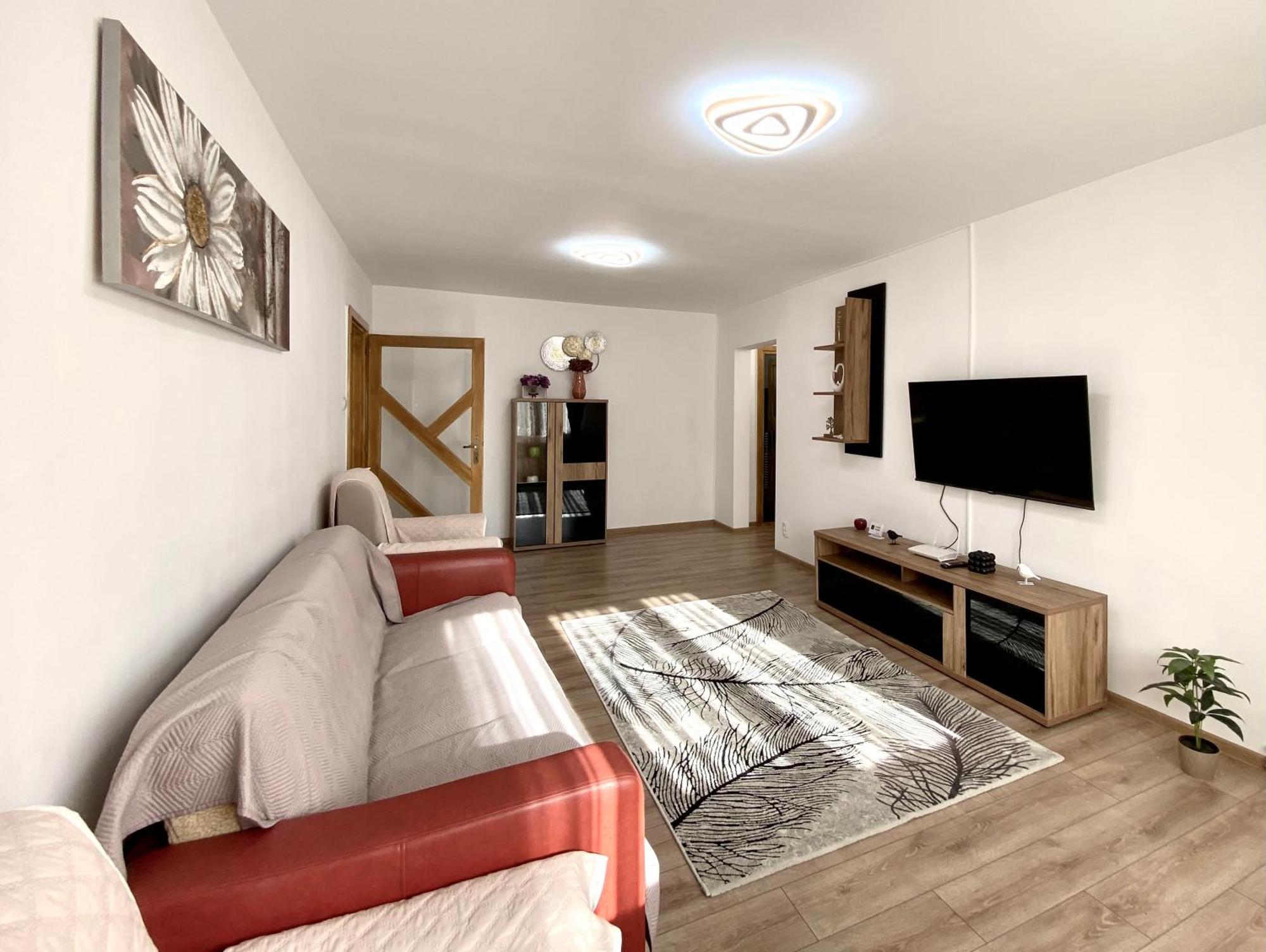 Kronstadt Apartment - Pet Friendly Braşov Esterno foto